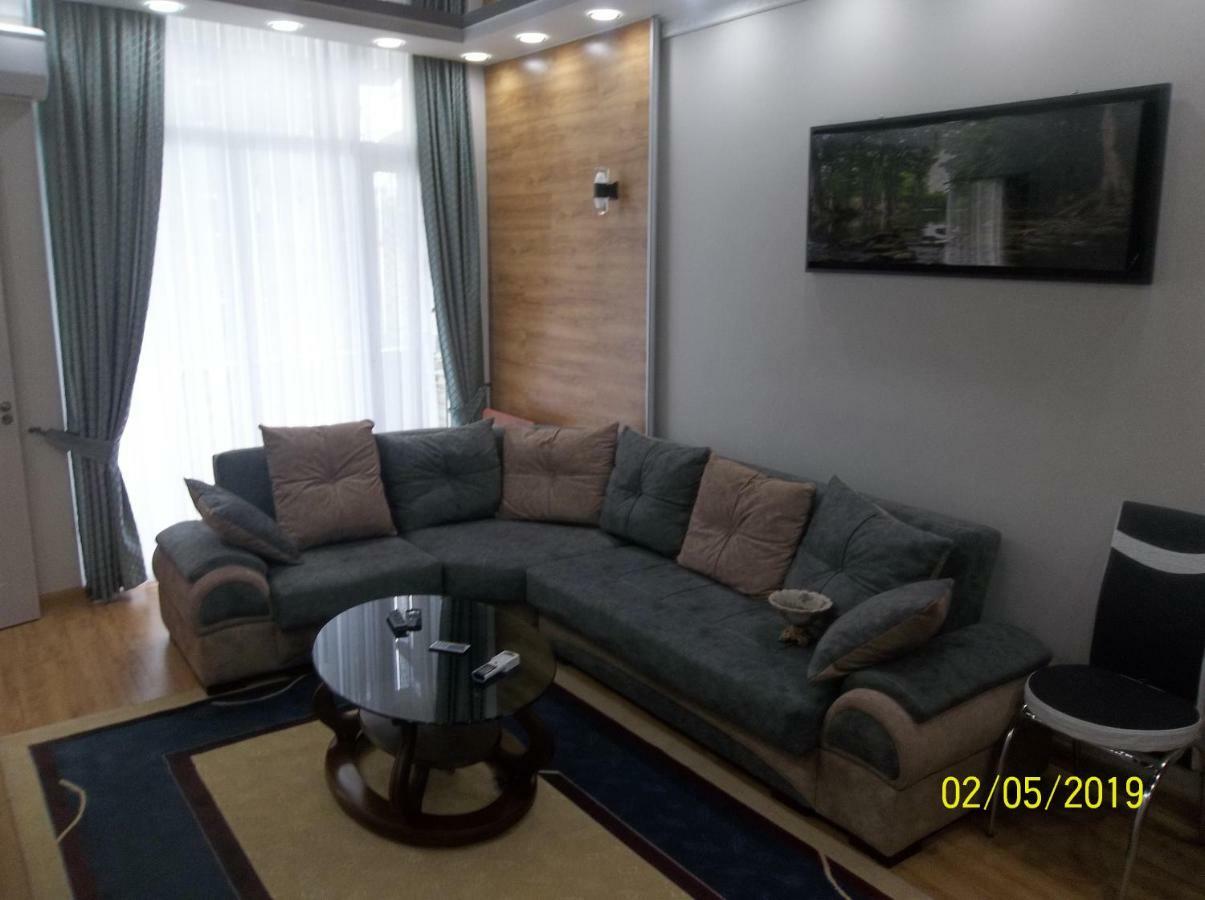 Мате Apartment Batumi Exterior foto