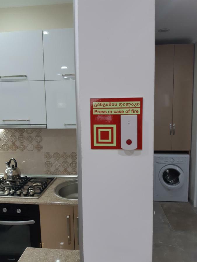 Мате Apartment Batumi Exterior foto